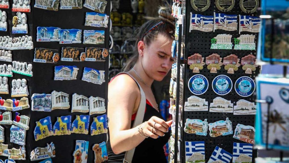 Φορολογία στην Ελλάδα: Το 20% των εσόδων προέρχονται από τον τουρισμό